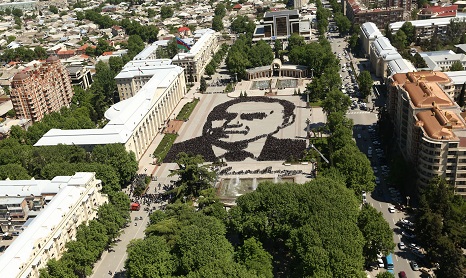 Heydər Əliyevin canlı portreti rekord qırdı – FOTOLAR
